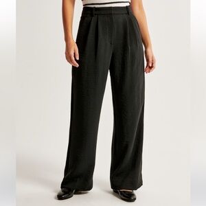 Curve Love A&F Sloane Tailored Premium Crepe Pant size 26